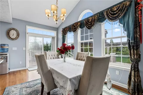 Dining - 9448 Aspen Brook Ct, Centerville, OH 45458 photo 2 of 4
