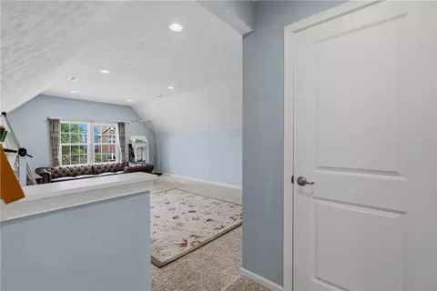 Entry Way - 9448 Aspen Brook Ct, Centerville, OH 45458 photo 5 of 8