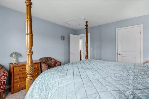 Bedroom - 9448 Aspen Brook Ct, Centerville, OH 45458 photo 7 of 10