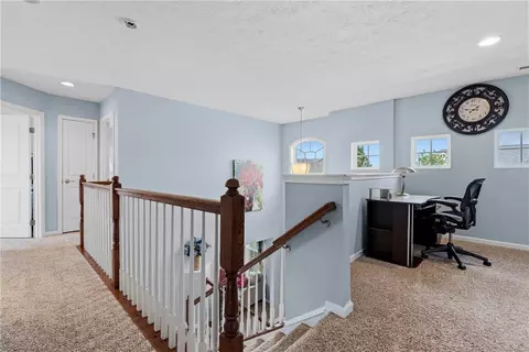 Entry Way - 9448 Aspen Brook Ct, Centerville, OH 45458 photo 4 of 8