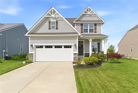 977 Cedar Grove Dr, Tipp City, OH 45371