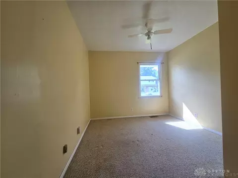 Bedroom - 40 Walnut Pl, Springboro, OH 45066 photo 4 of 6