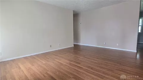 Living - 40 Walnut Pl, Springboro, OH 45066 photo 1 of 4