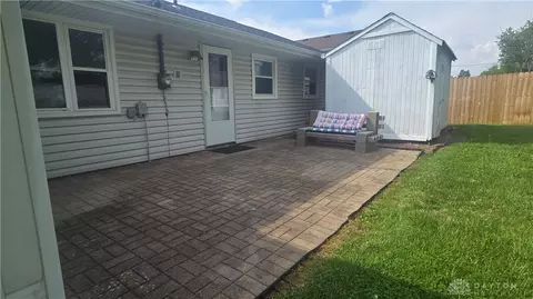 Exterior - 40 Walnut Pl, Springboro, OH 45066 photo 3 of 4