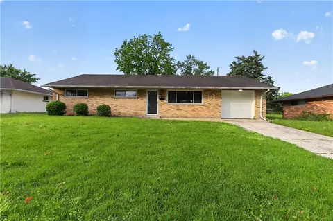 1608 Lanbury Dr, Kettering, OH 45439