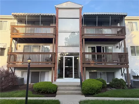 5715 E Coach Dr #159, Dayton, OH 45440