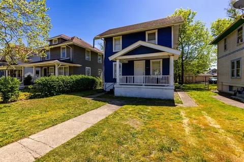 704 14th Ave, Middletown, OH 45044
