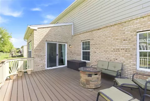 Exterior - 10215 Morgan Grey Ct, Washington Township, OH 45458 photo 4 of 10
