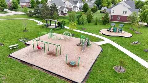 View/Area - 10215 Morgan Grey Ct, Washington Township, OH 45458 photo 4 of 4