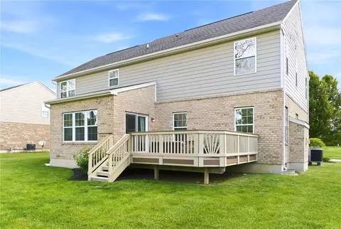 Exterior - 10215 Morgan Grey Ct, Washington Township, OH 45458 photo 7 of 10