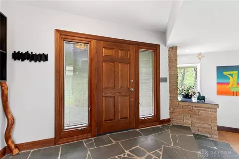 Entry Way - 3183 Locust Camp Rd, Kettering, OH 45419 photo 1 of 4
