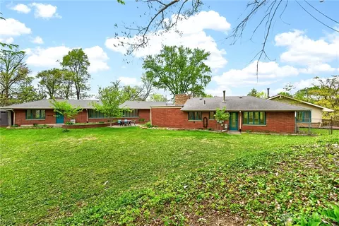 Exterior - 3183 Locust Camp Rd, Kettering, OH 45419 photo 14 of 19