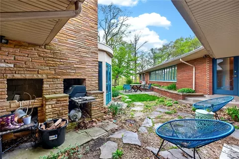Exterior - 3183 Locust Camp Rd, Kettering, OH 45419 photo 7 of 19