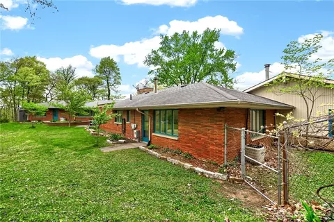 Exterior - 3183 Locust Camp Rd, Kettering, OH 45419 photo 15 of 19
