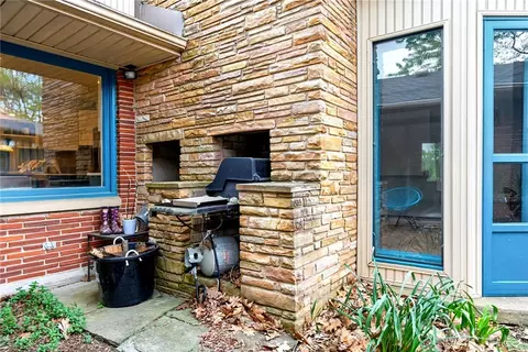 Exterior - 3183 Locust Camp Rd, Kettering, OH 45419 photo 8 of 19