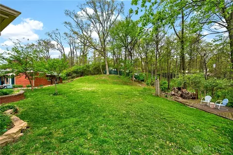 Exterior - 3183 Locust Camp Rd, Kettering, OH 45419 photo 13 of 19