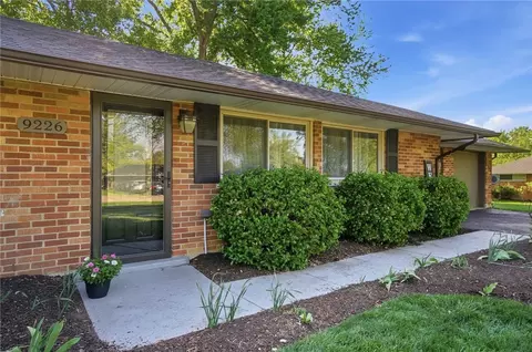 9226 Stephanie St, Dayton, OH 45458 photo 4