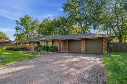 9226 Stephanie St, Dayton, OH 45458 photo 2