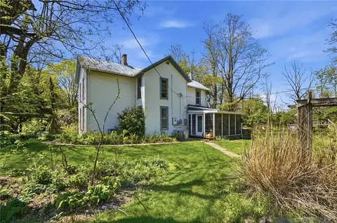 Exterior - 1444 Eagle City Rd, Springfield, OH 45504 photo 10 of 11