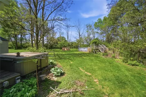 Exterior - 1444 Eagle City Rd, Springfield, OH 45504 photo 8 of 11