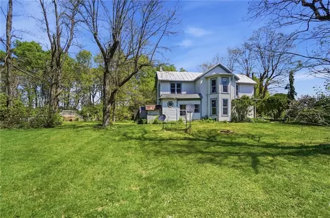 Exterior - 1444 Eagle City Rd, Springfield, OH 45504 photo 1 of 11