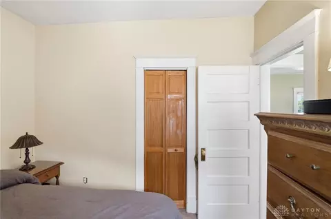 1382 W Galbraith Rd, Cincinnati, OH 45231 photo 13