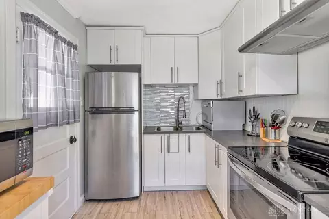 Kitchen - 1537 Cardington Rd, Dayton, OH 45409 photo 2 of 3