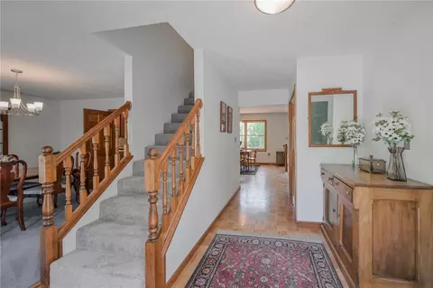 660 W Eva Cir, Springfield, OH 45504 photo 5