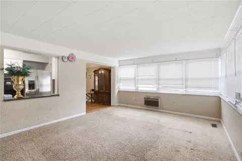 Living - 3312 Fairway Dr, Kettering, OH 45409 photo 7 of 7
