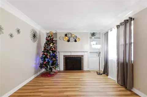 Living - 3312 Fairway Dr, Kettering, OH 45409 photo 4 of 7