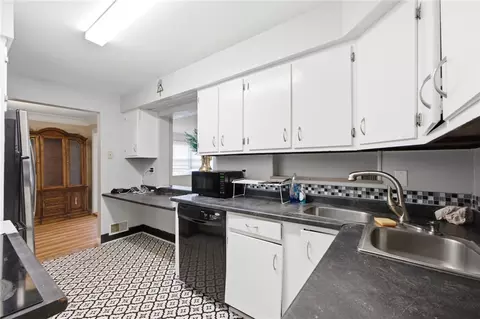 Kitchen - 3312 Fairway Dr, Kettering, OH 45409 photo 1 of 2