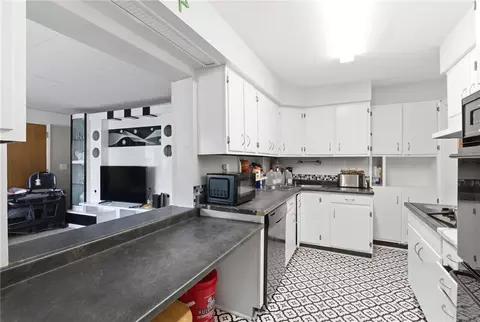 Kitchen - 3312 Fairway Dr, Kettering, OH 45409 photo 1 of 3
