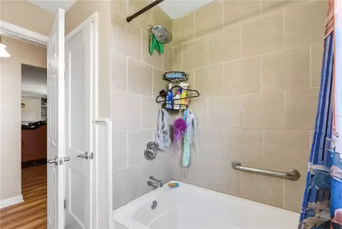 Bath - 3312 Fairway Dr, Kettering, OH 45409 photo 2 of 3