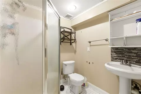 Bath - 3312 Fairway Dr, Kettering, OH 45409 photo 3 of 3