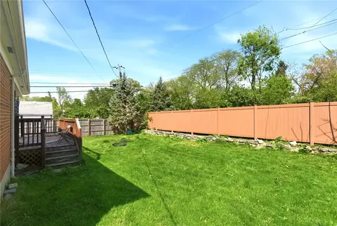Exterior - 3312 Fairway Dr, Kettering, OH 45409 photo 4 of 10
