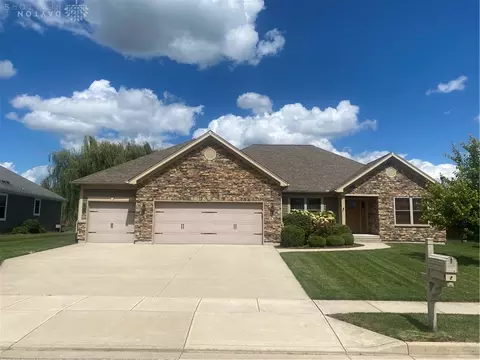 1215 Daylily Way, Troy, OH 45373