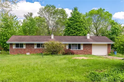 4628 Carol Dr, Yellow Springs, OH 45387