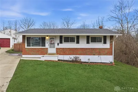 8608 Dundalk Ct, Deer Park, OH 45236