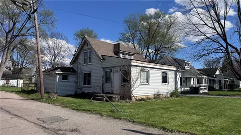 831 S Market St, Troy, OH 45373