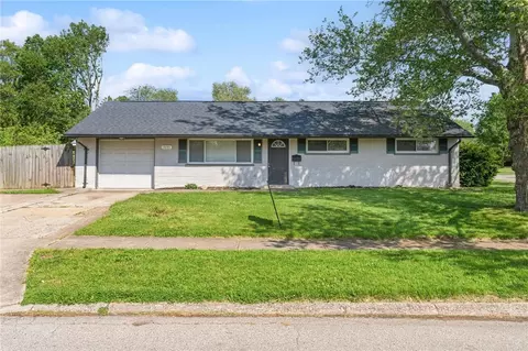 3890 Endover Rd, Kettering, OH 45439