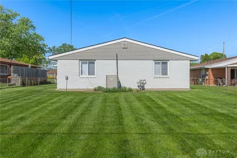 Exterior - 2716 Horstman Dr, Kettering, OH 45429 photo 8 of 9