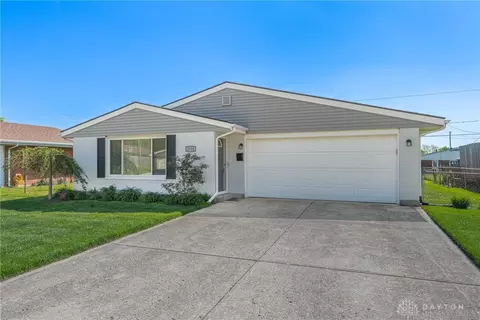 Exterior - 2716 Horstman Dr, Kettering, OH 45429 photo 3 of 9