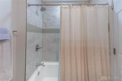 Bath - 2716 Horstman Dr, Kettering, OH 45429 photo 2 of 3