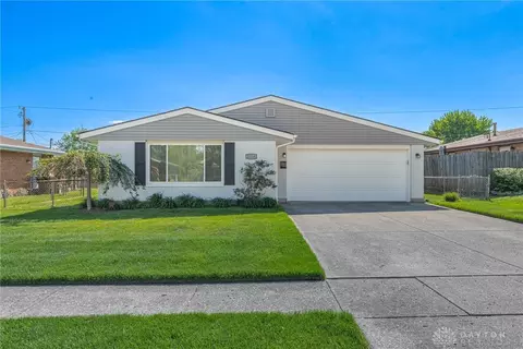 Exterior - 2716 Horstman Dr, Kettering, OH 45429 photo 2 of 9