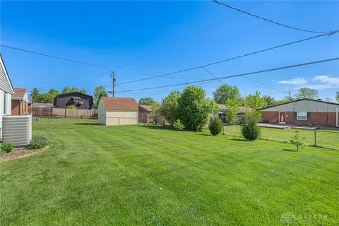 Exterior - 2716 Horstman Dr, Kettering, OH 45429 photo 6 of 9