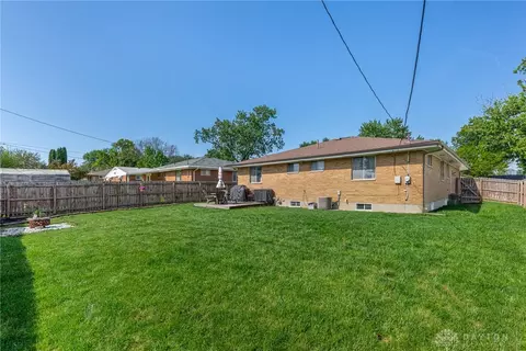 Exterior - 2740 Horstman Dr, Kettering, OH 45429 photo 5 of 10