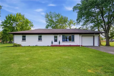8414 Hoover Ct, Middletown, OH 45042