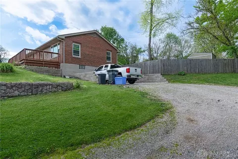Exterior - 7057 Howard Rd, Franklin, OH 45005 photo 10 of 10
