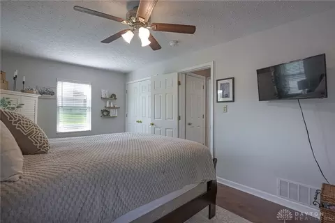 Bedroom - 7057 Howard Rd, Franklin, OH 45005 photo 4 of 4