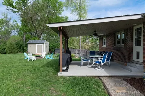 Exterior - 7057 Howard Rd, Franklin, OH 45005 photo 4 of 10